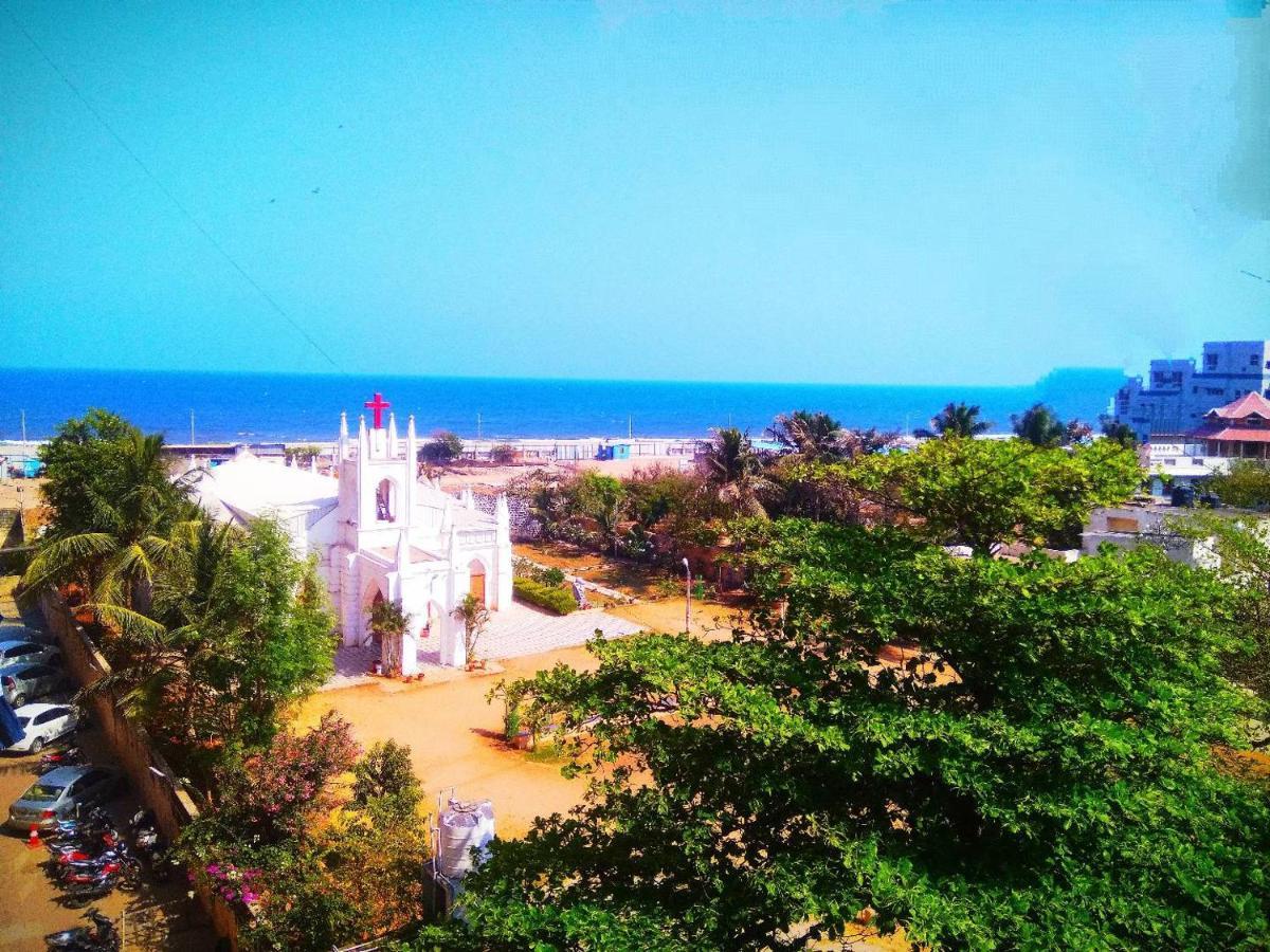 Beach Penthouse, Chennai Exterior foto